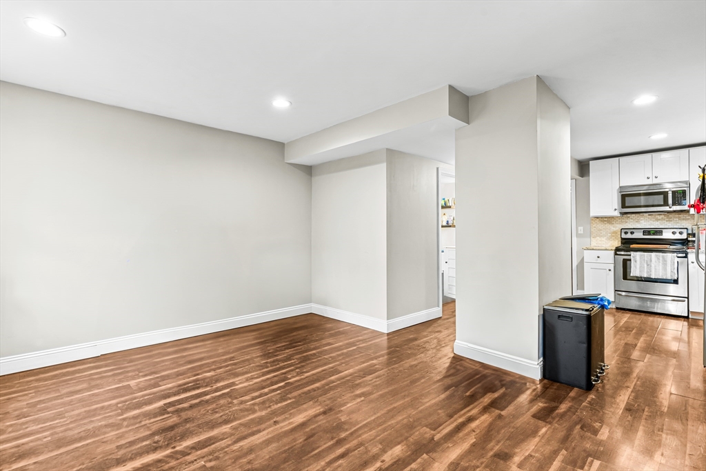 121 Franklin St