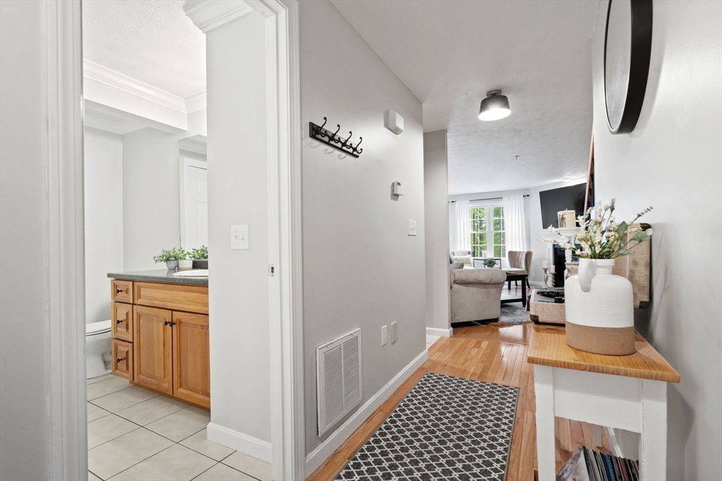 111 Caspian Way # 111