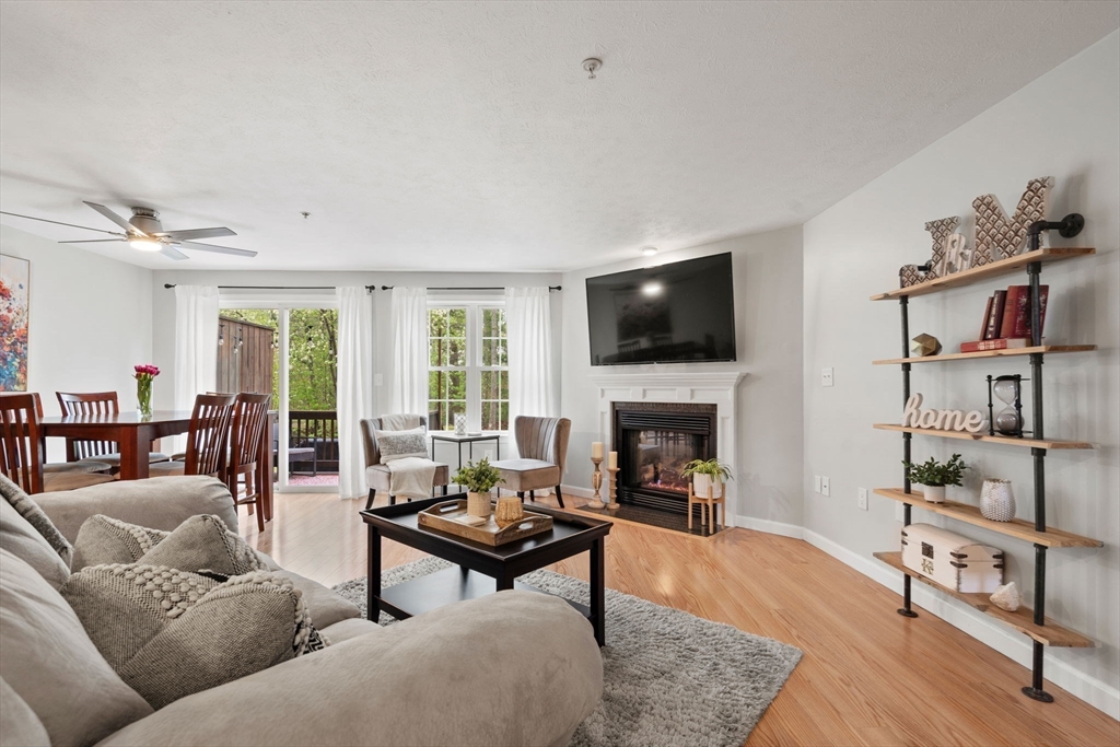 111 Caspian Way # 111