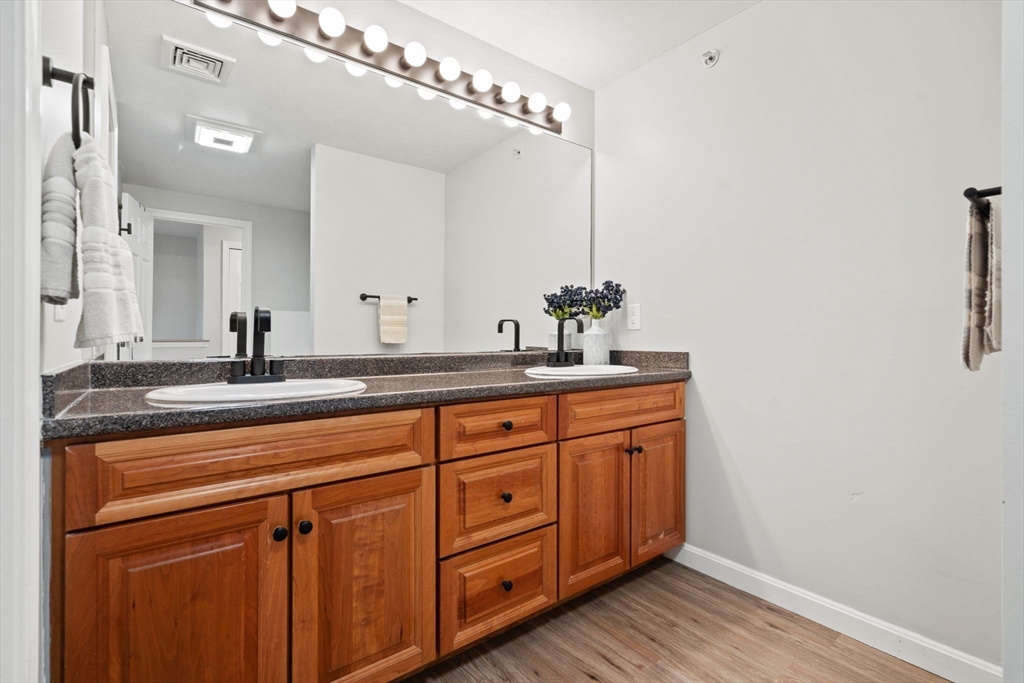 111 Caspian Way # 111