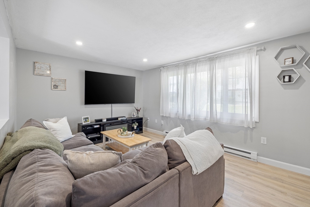 144 Old Ferry Road # J
