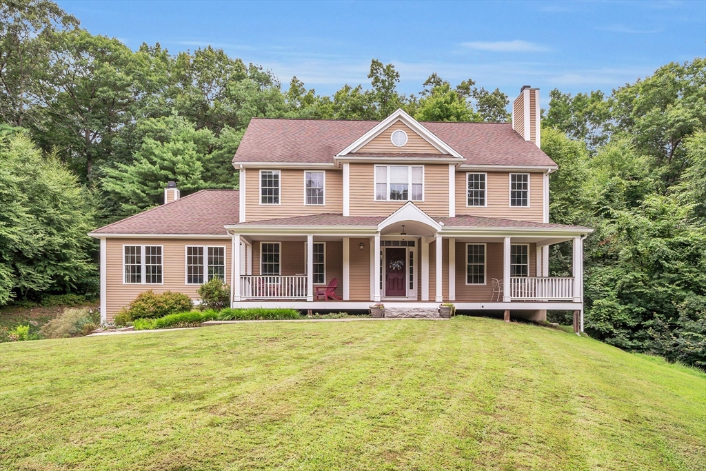 18 Danforth Ln