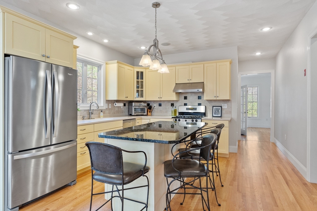 18 Danforth Ln