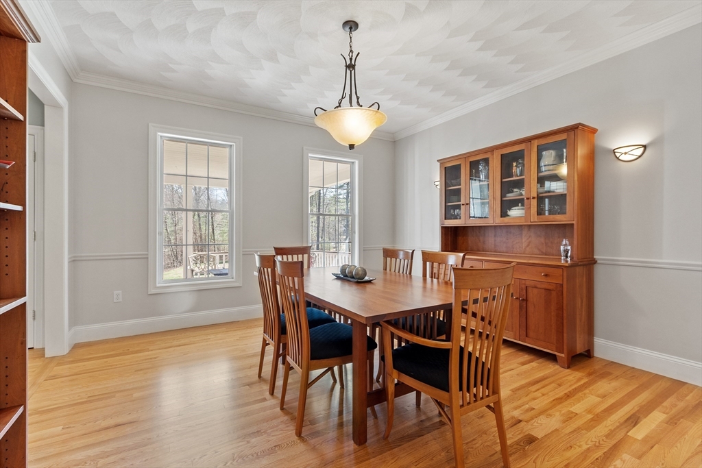 18 Danforth Ln