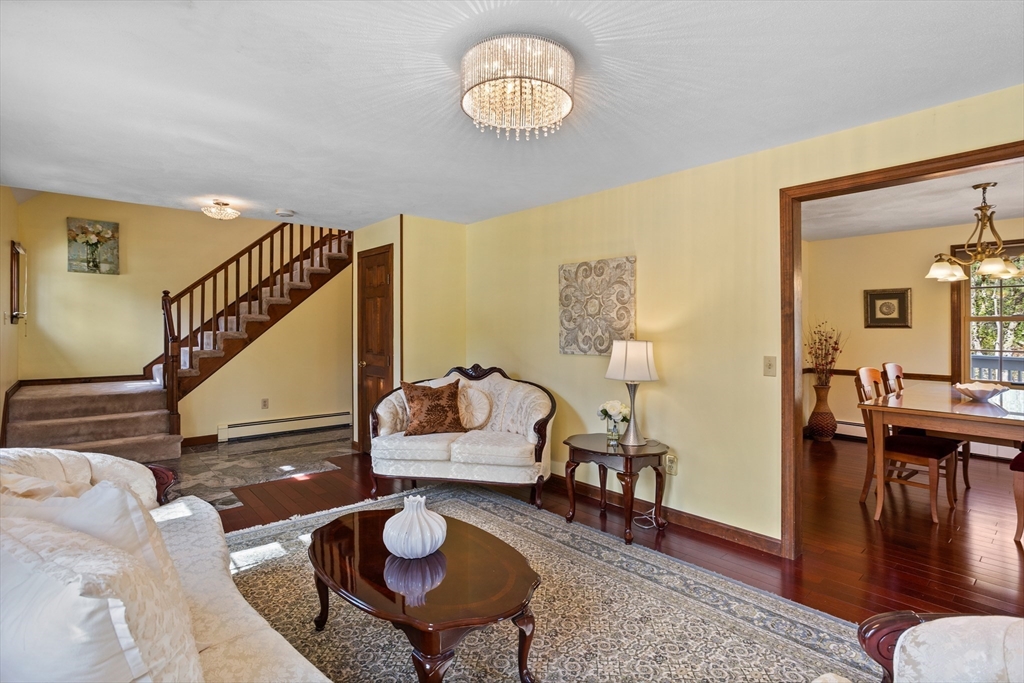 43 Hosmer St