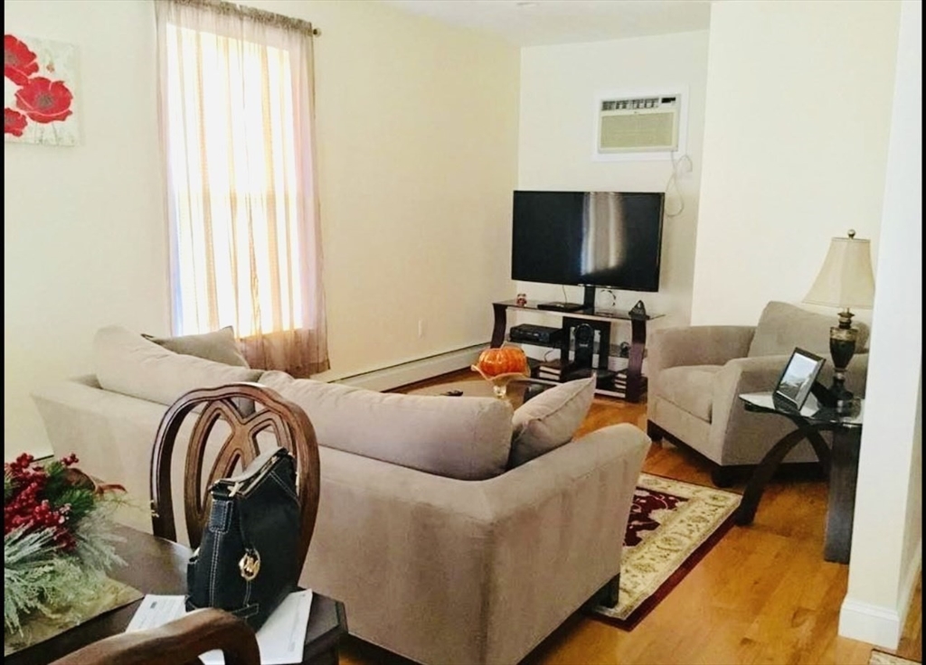 57 Dartmouth St # 2