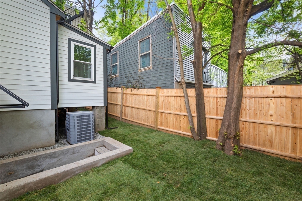 16 Edgar Ave