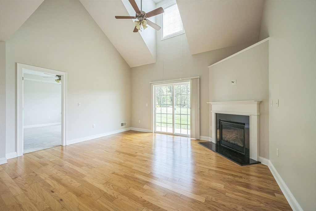 53 Baldwin Rd # 1401