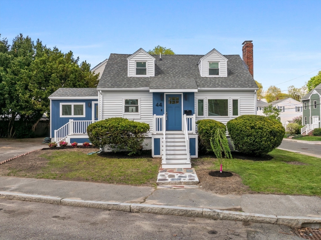 44 Greenhalge St