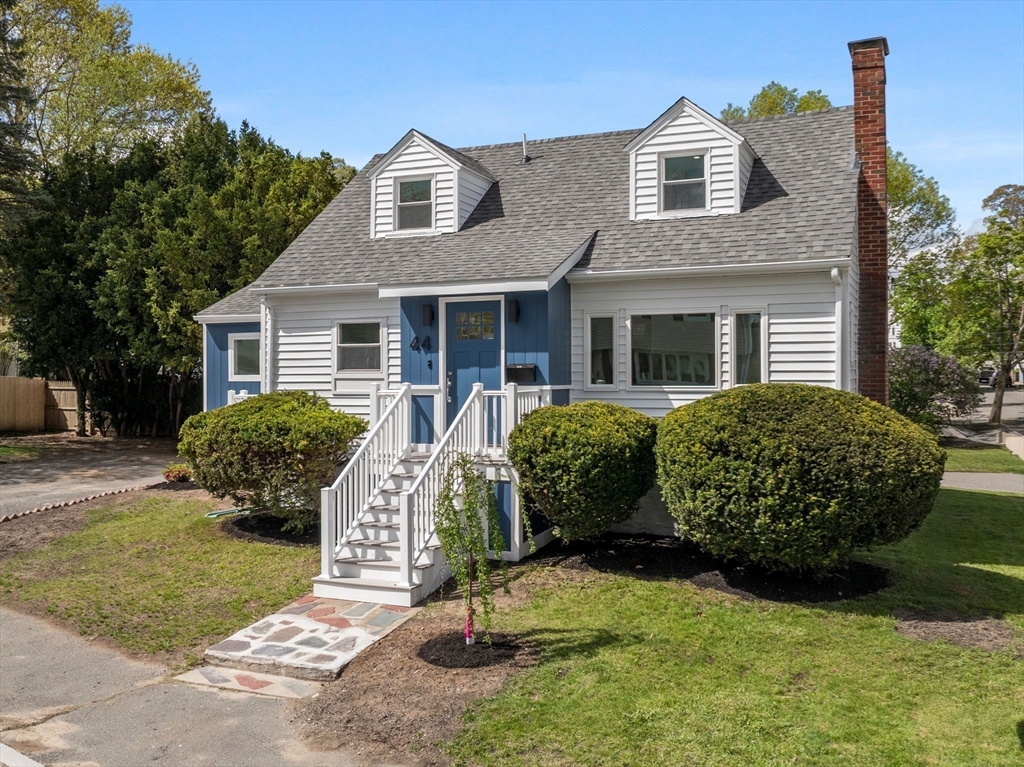 44 Greenhalge St