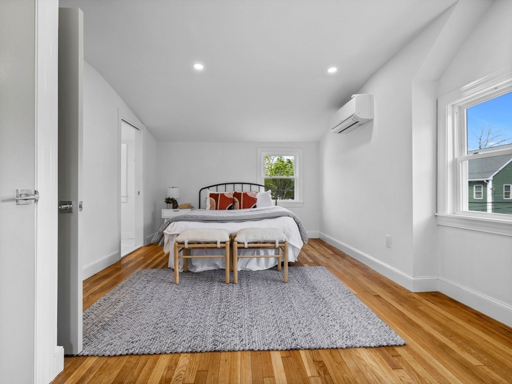 44 Greenhalge St