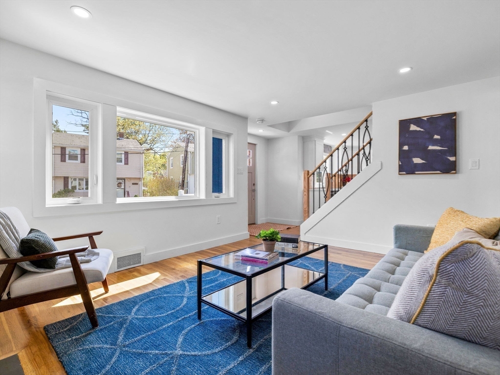 44 Greenhalge St