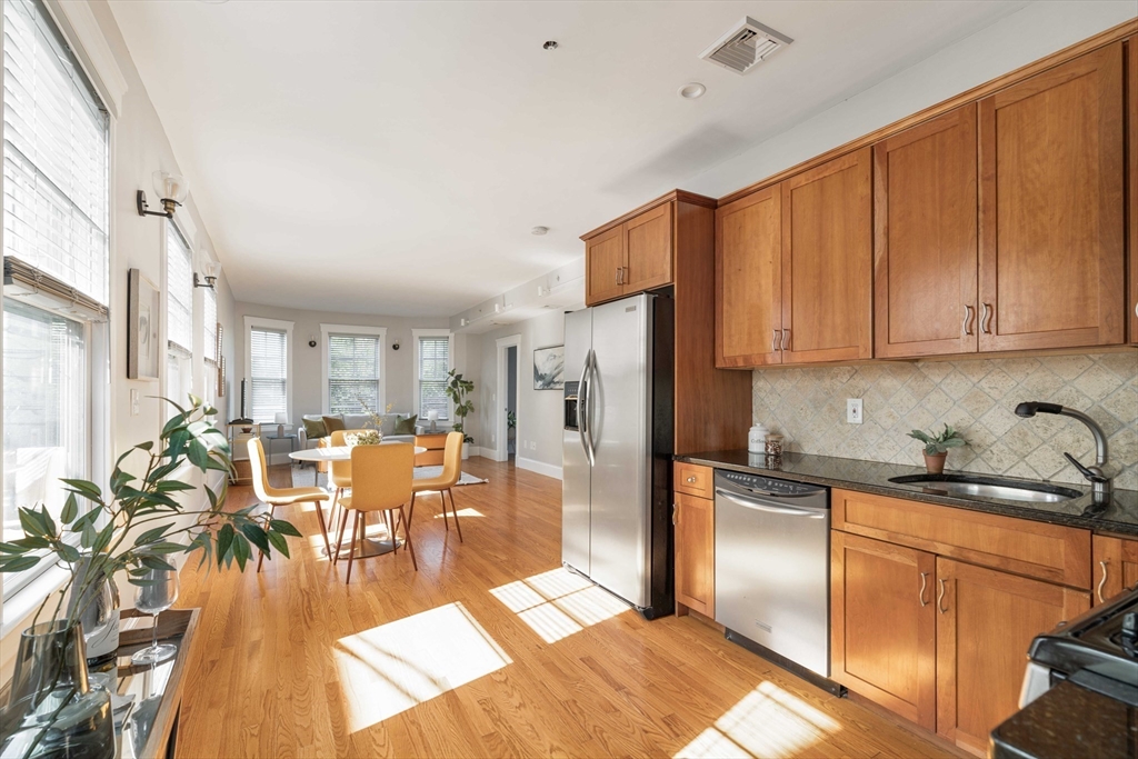 386 Washington Street # 2B