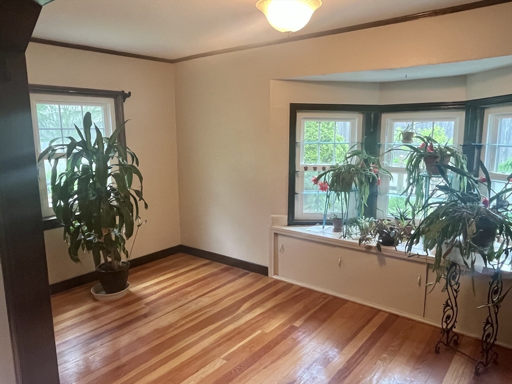 297 Hudson Rd