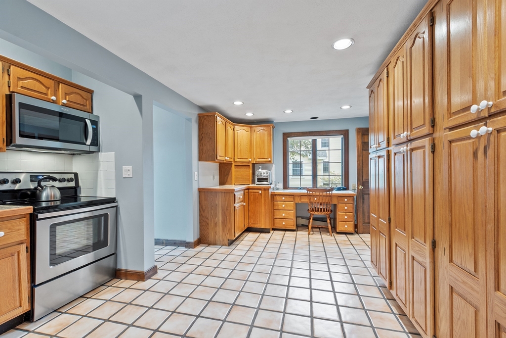 17 Phyllis Ave