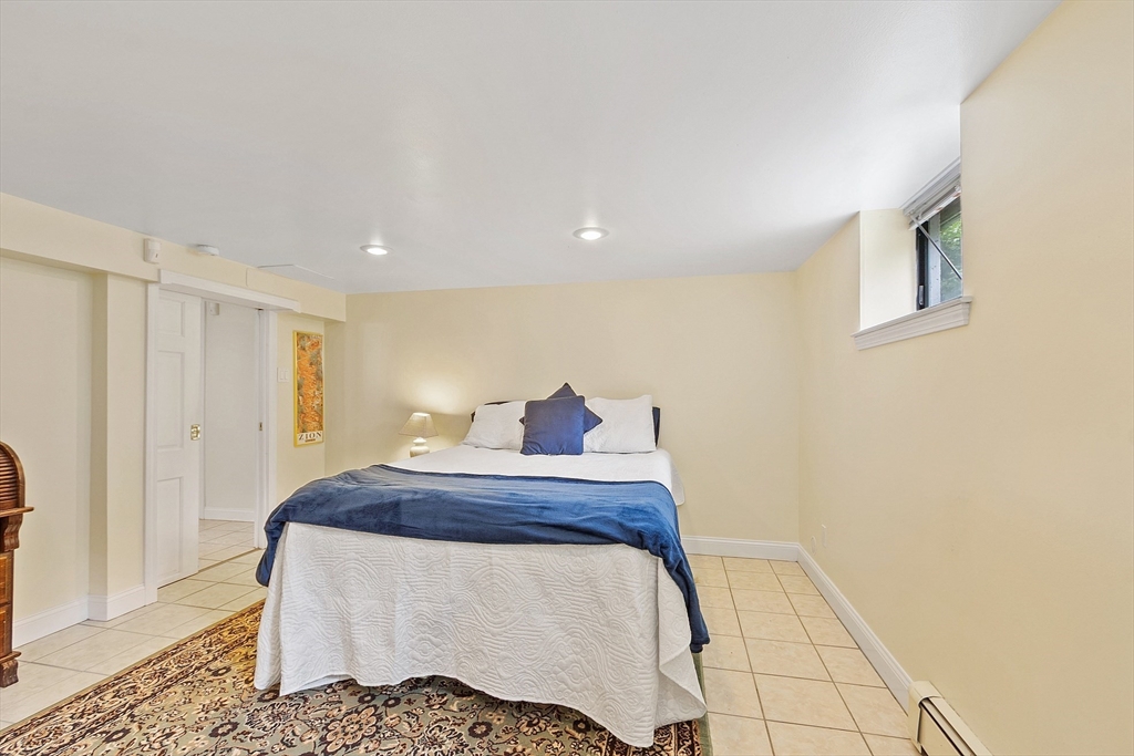 17 Phyllis Ave