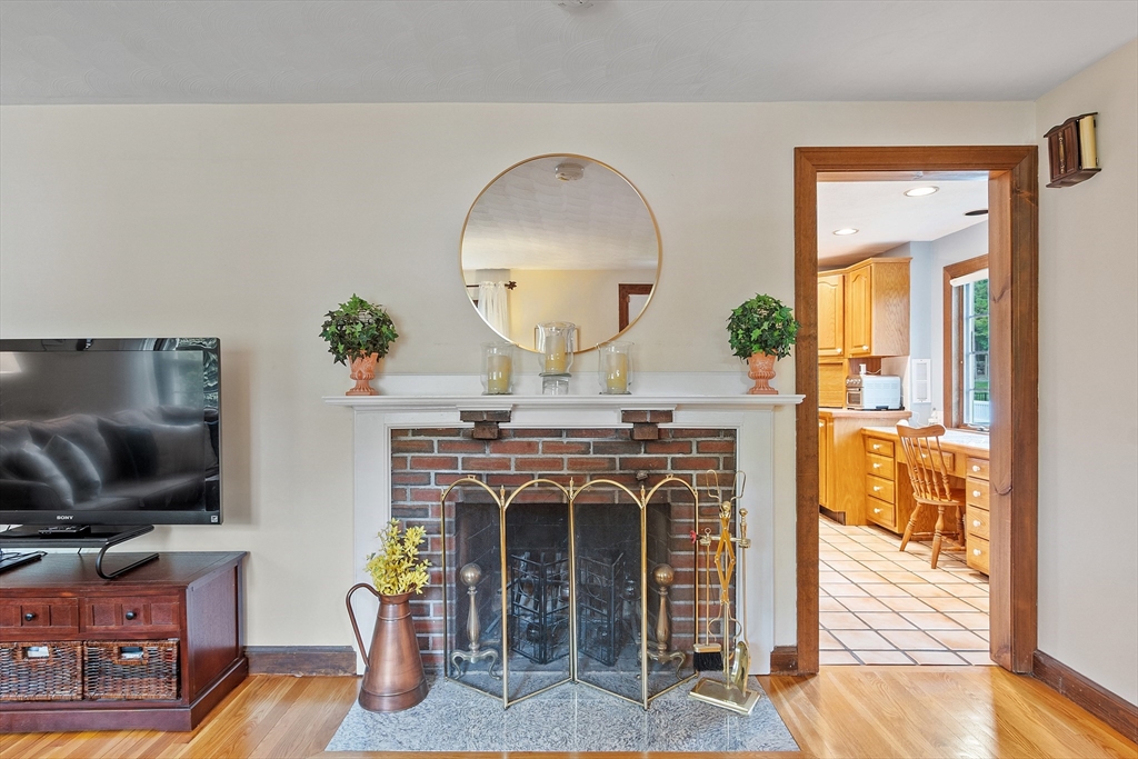 17 Phyllis Ave
