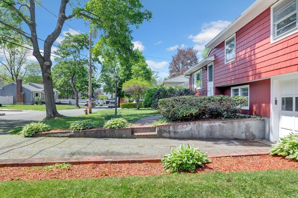 93 Hathaway Circle