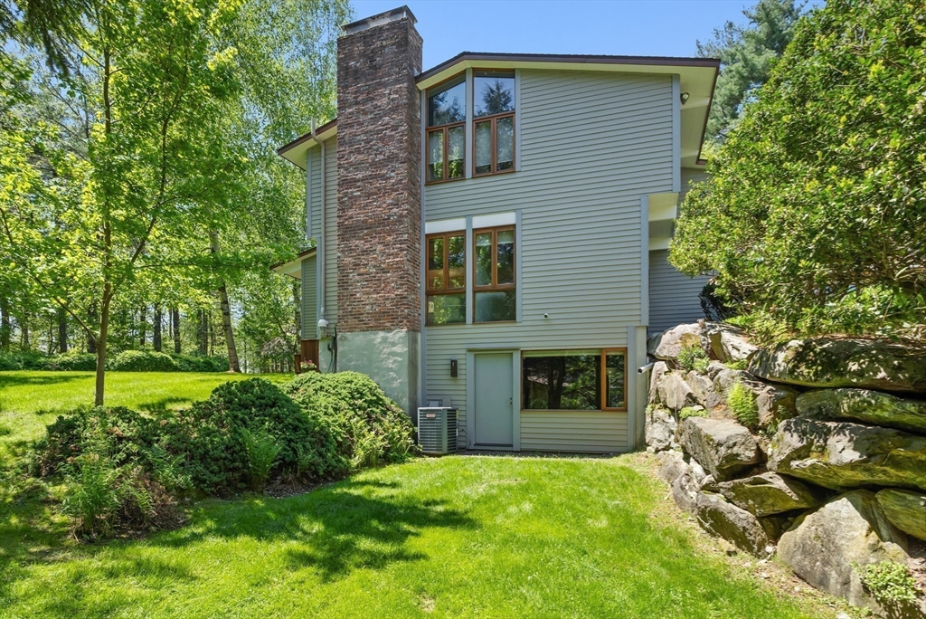 86 Stonehedge Place