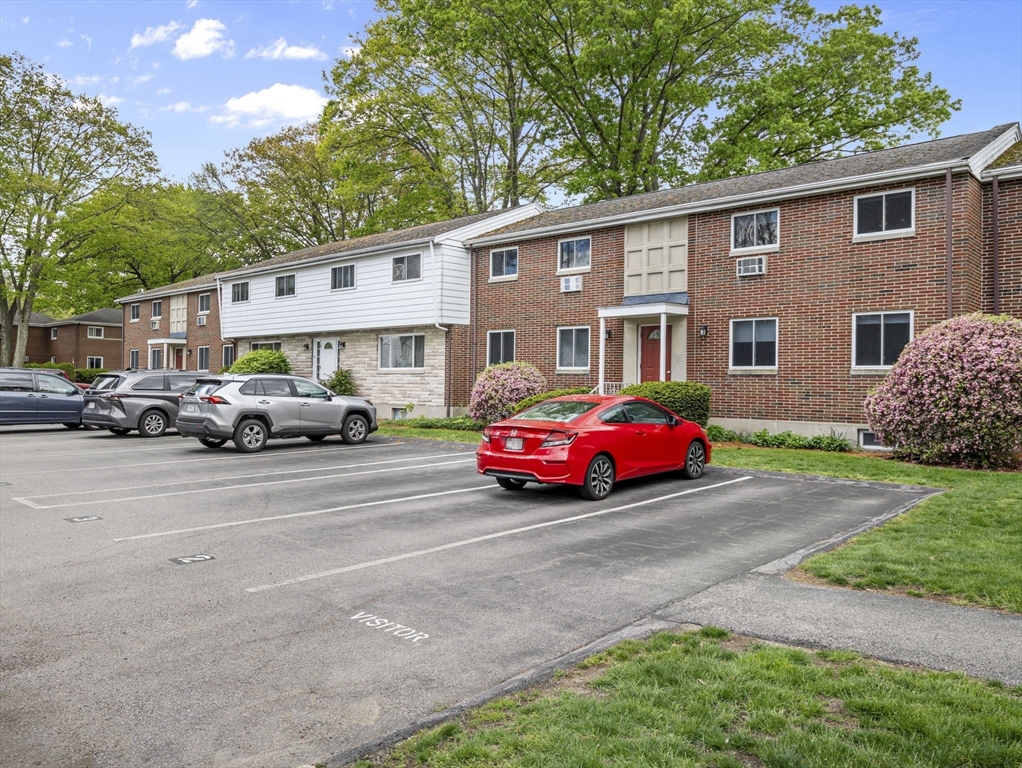 4 Wilson Dr # 4