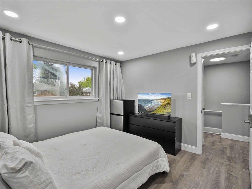4 Wilson Dr # 4