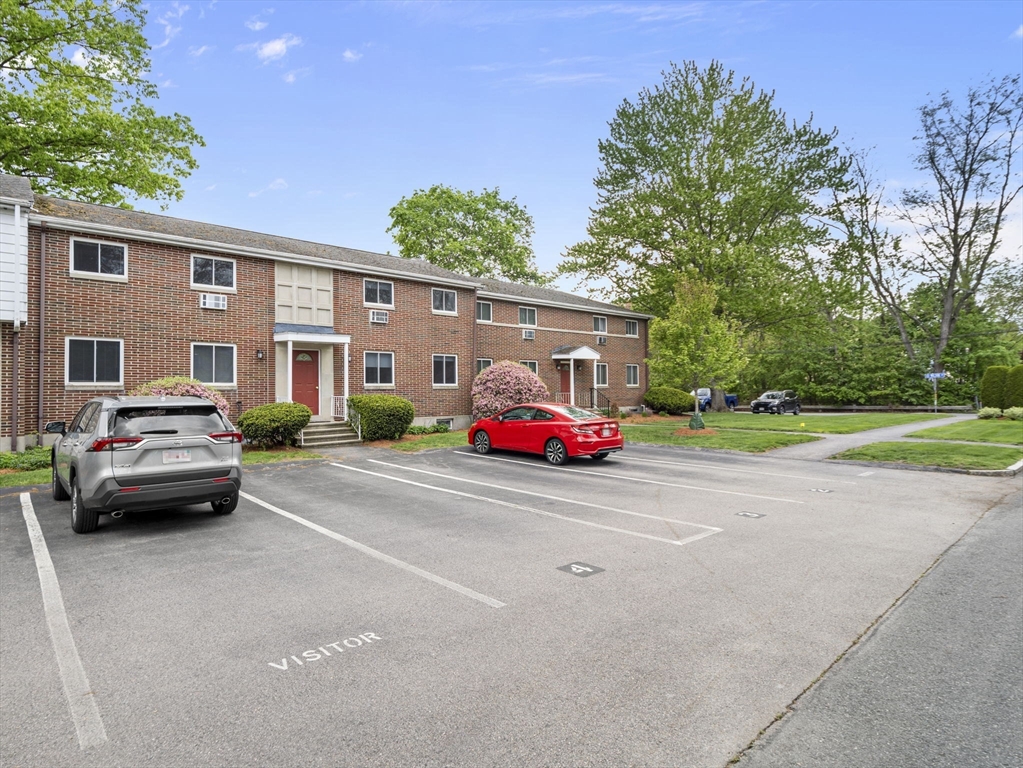 4 Wilson Dr # 4