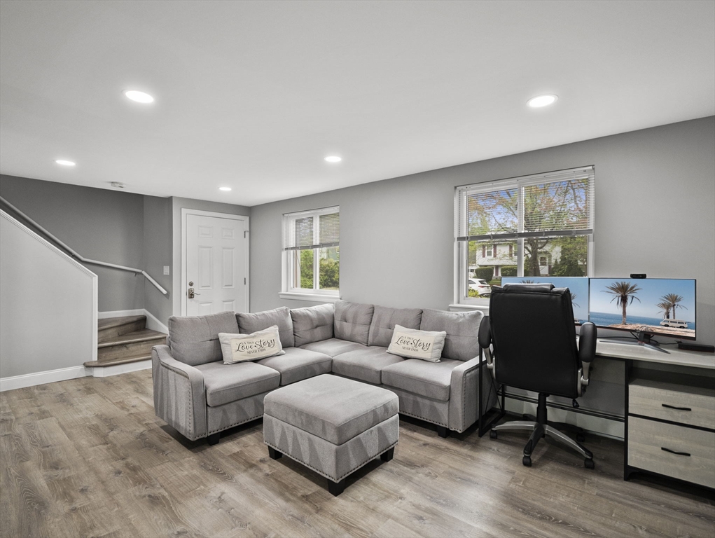 4 Wilson Dr # 4