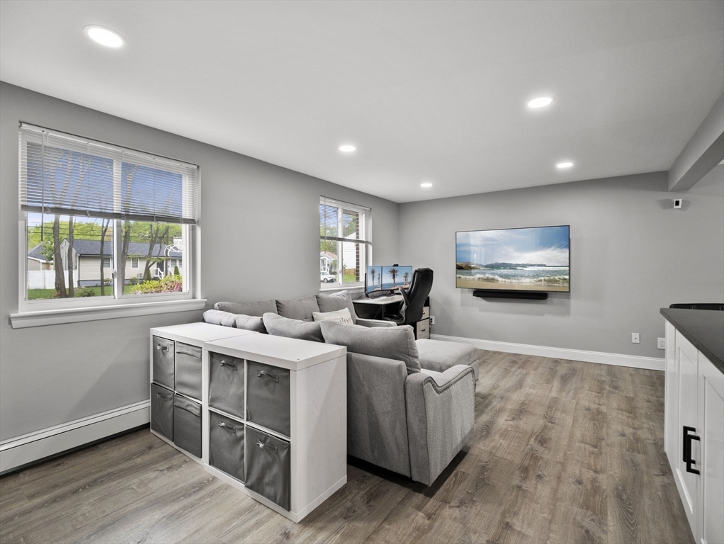 4 Wilson Dr # 4