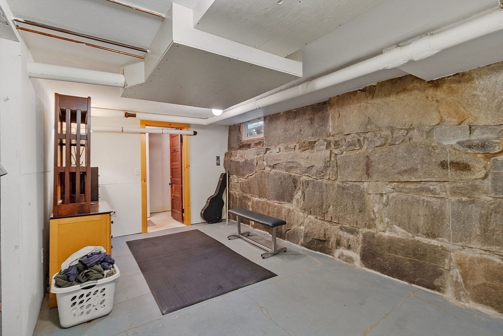 15-17 Faxon St