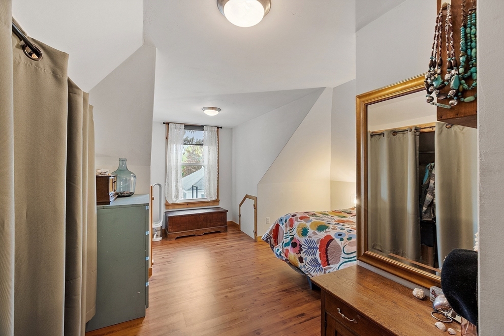 15-17 Faxon St