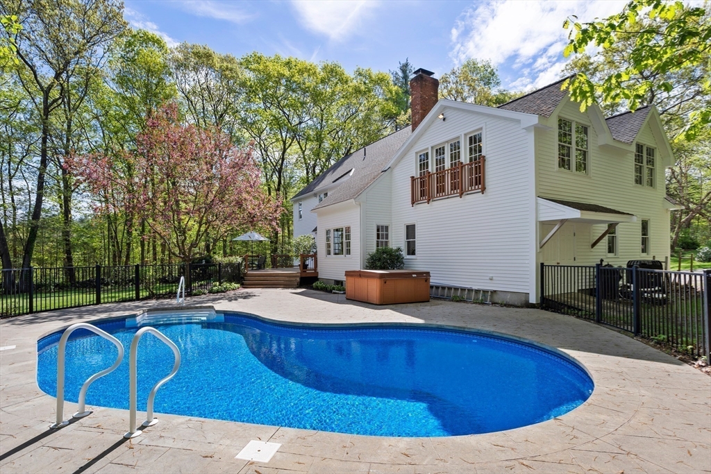 825 Brockelman Rd