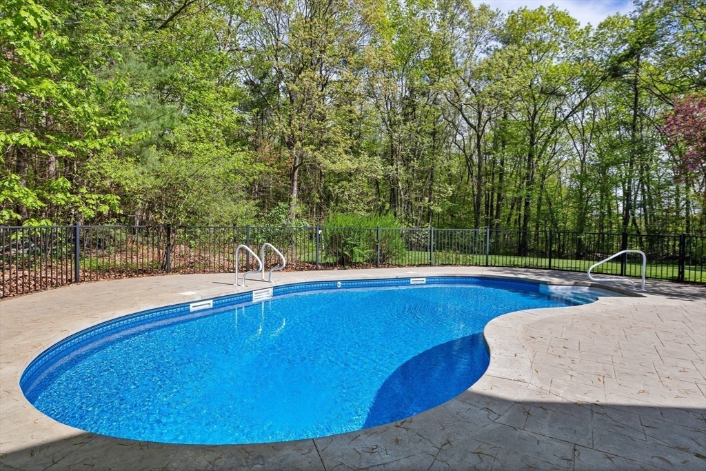 825 Brockelman Rd