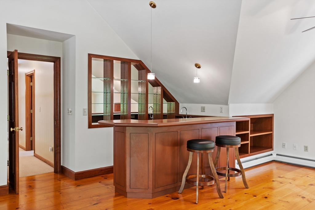 825 Brockelman Rd