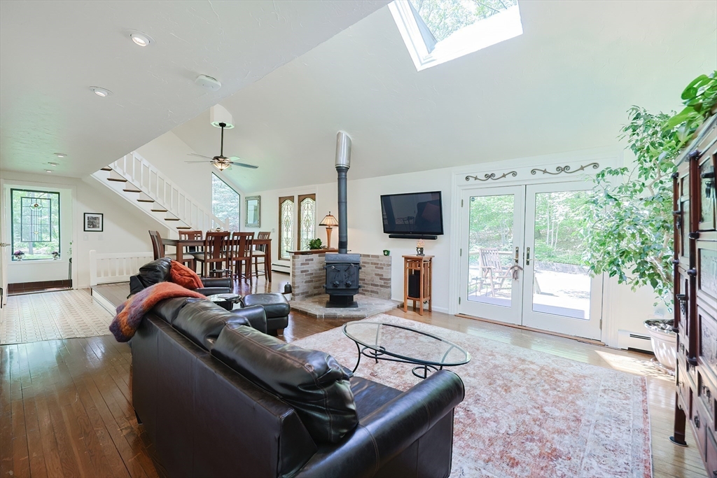 5 Castle Hill Rd
