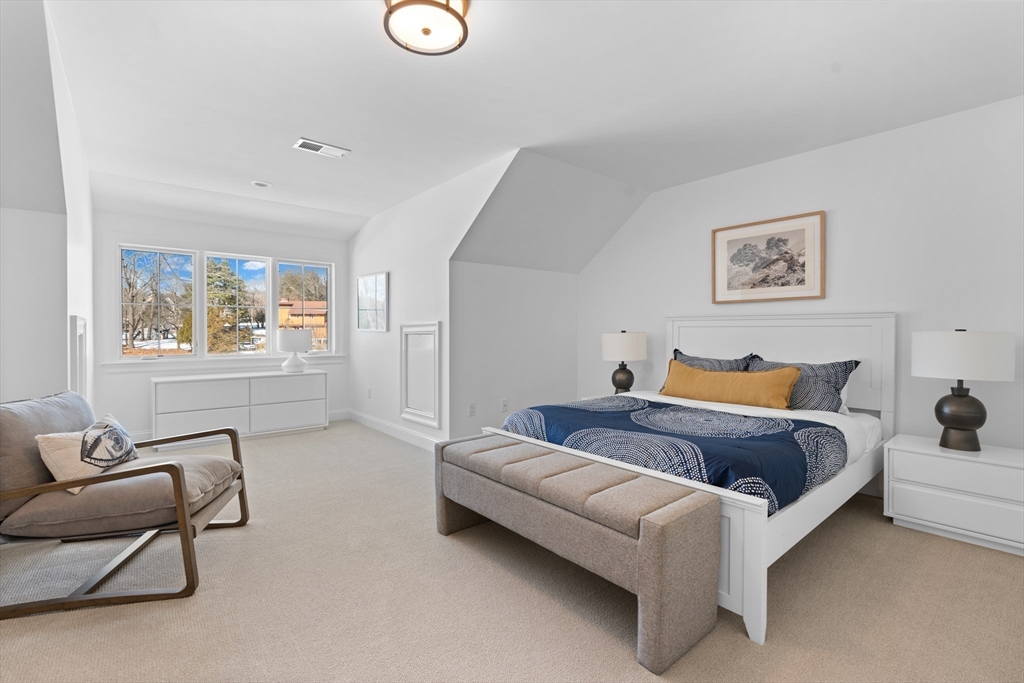 4 Pioneer Rd # 4