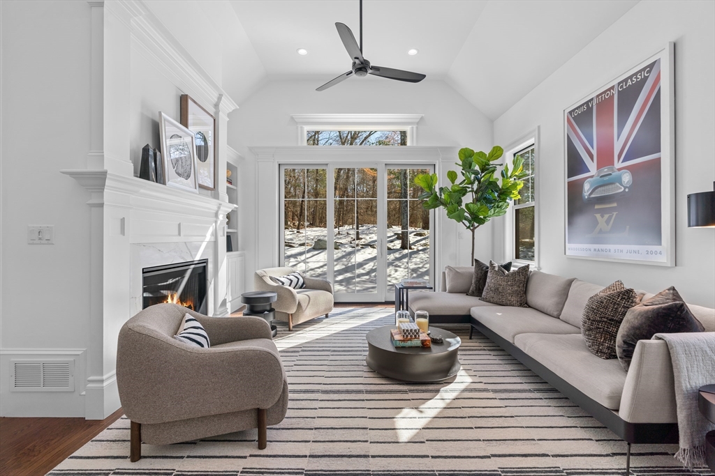 4 Pioneer Rd # 4