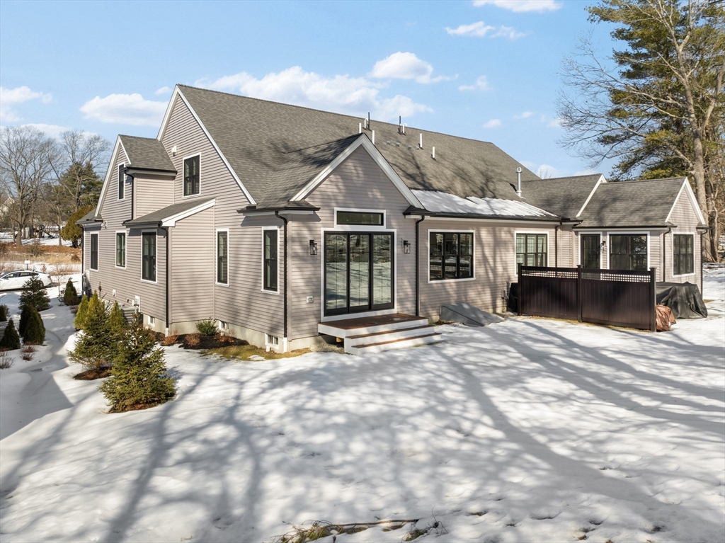 4 Pioneer Rd # 4