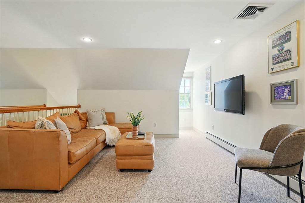4 Ledgelawn Ave