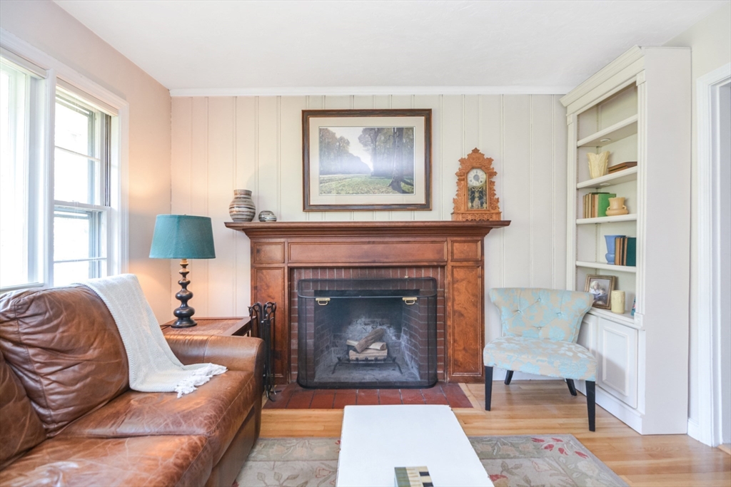 8 Hammond Rd