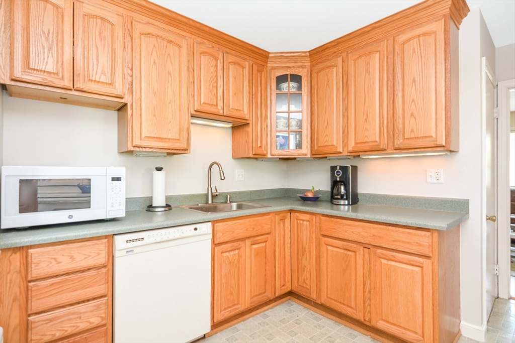 8 Hammond Rd