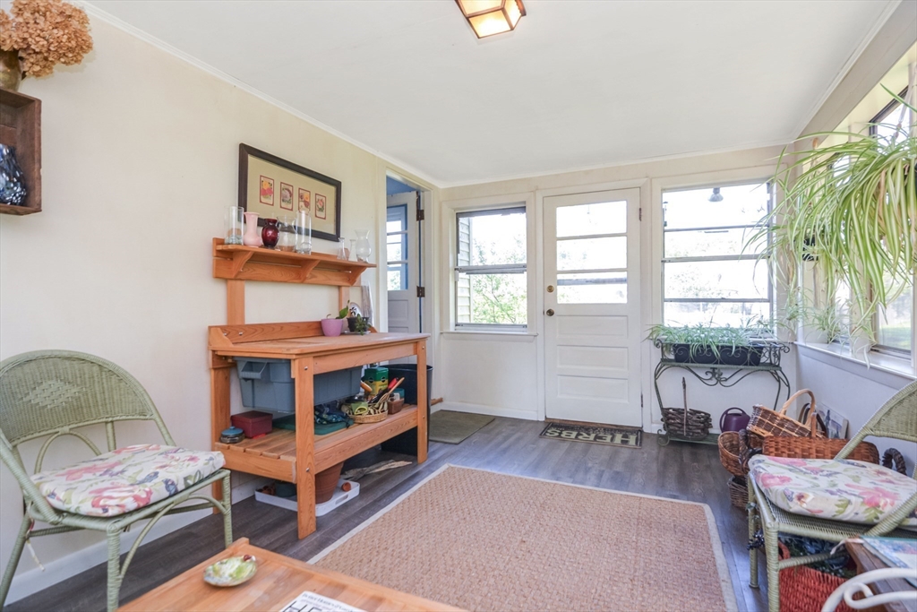 8 Hammond Rd