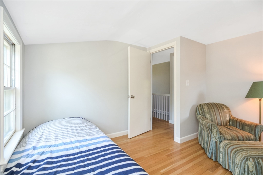 8 Hammond Rd