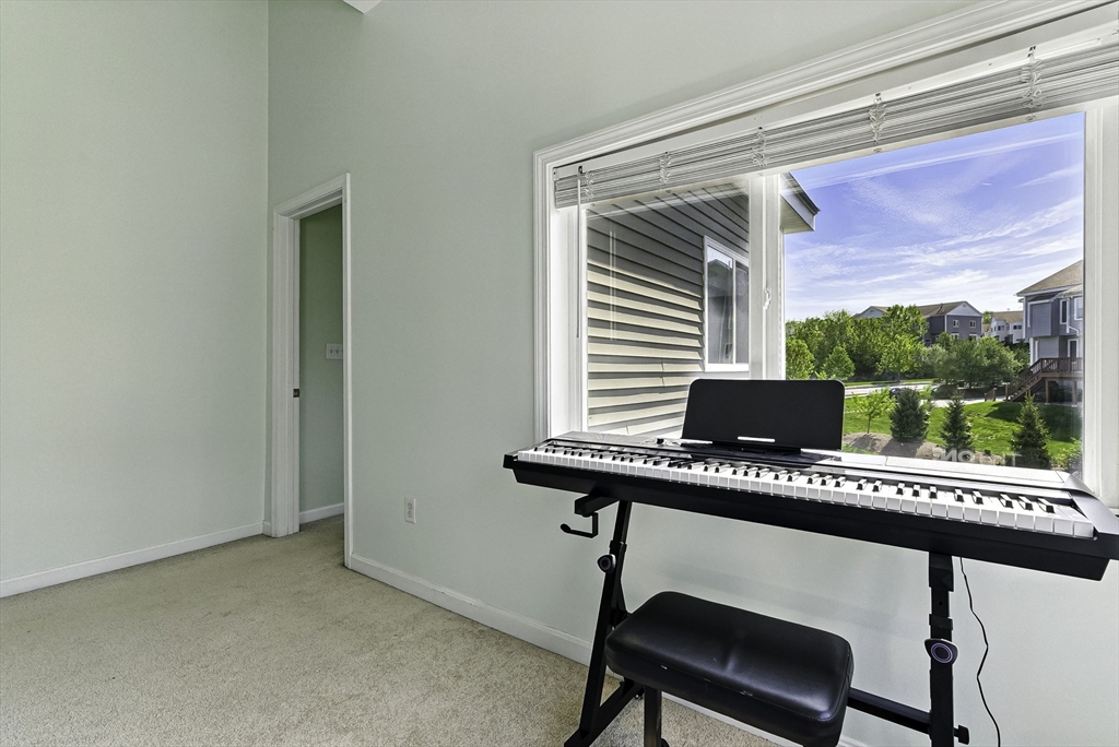 15 Queen Isabella Way # 15