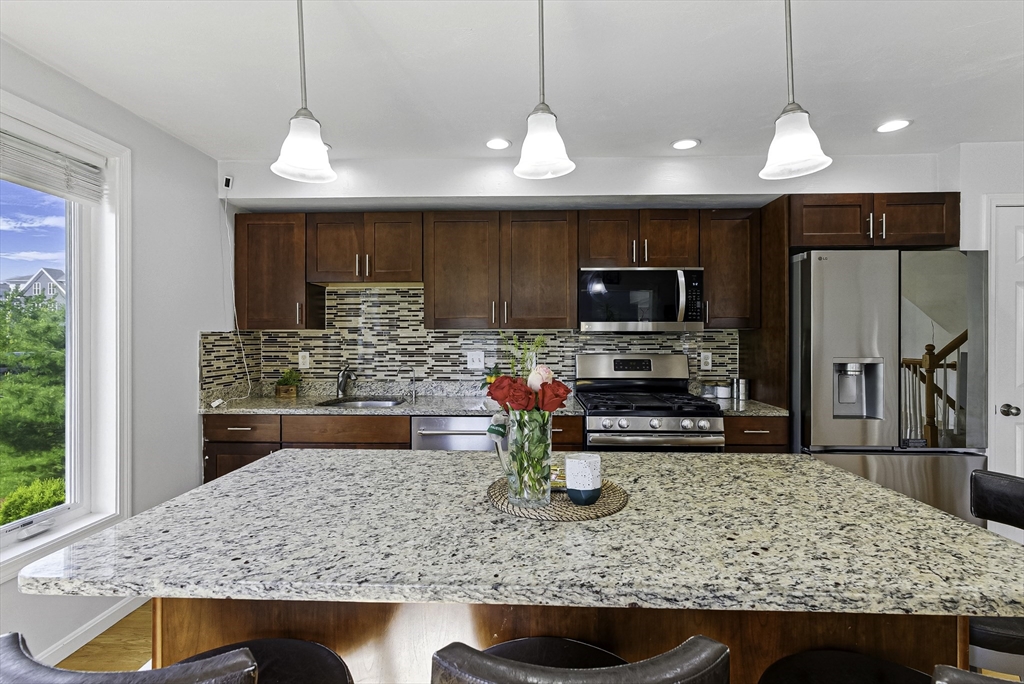 15 Queen Isabella Way # 15