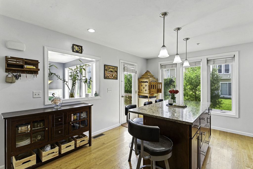 15 Queen Isabella Way # 15