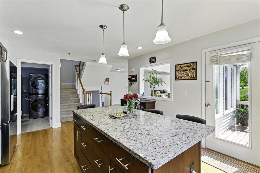 15 Queen Isabella Way # 15
