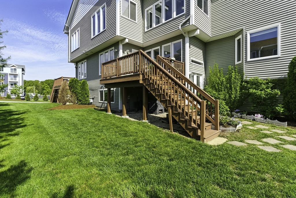 15 Queen Isabella Way # 15