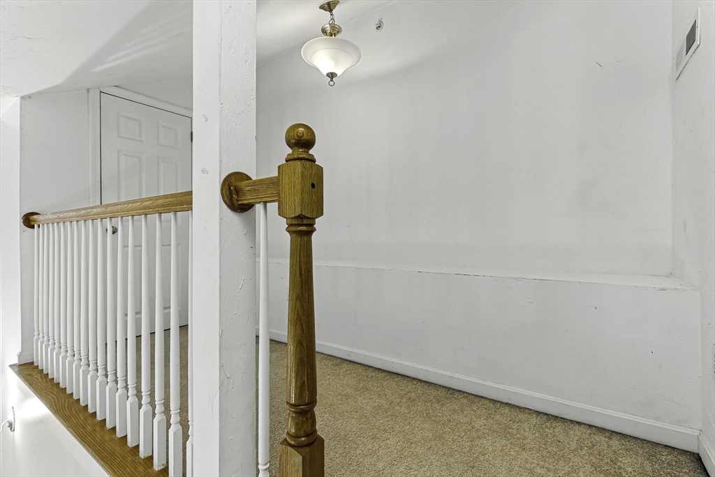 15 Queen Isabella Way # 15