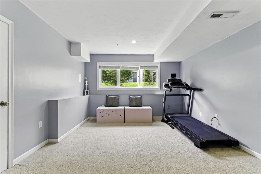 15 Queen Isabella Way # 15