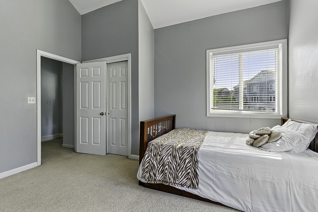 15 Queen Isabella Way # 15